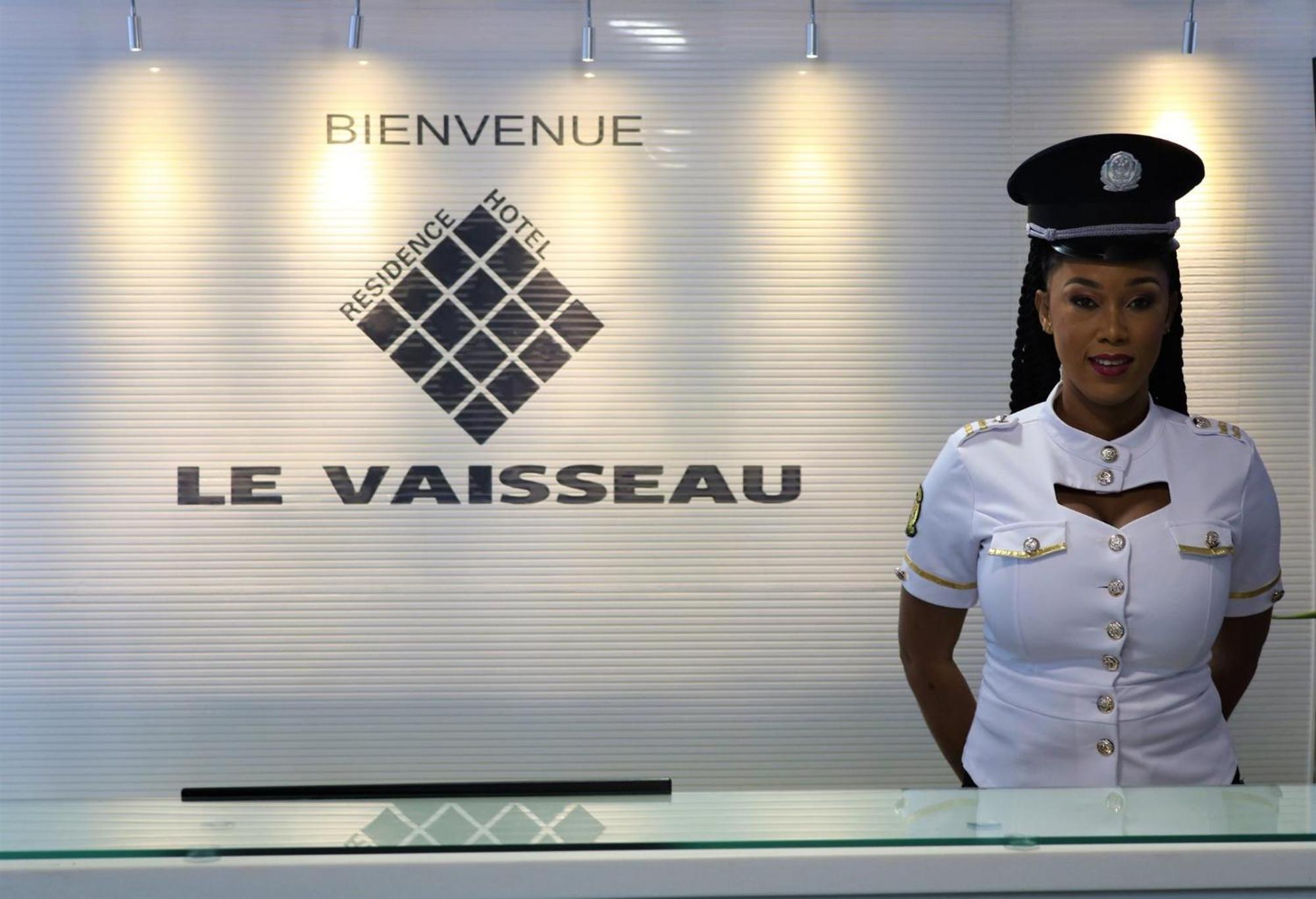 Hotel Le Vaisseau Абиджан Экстерьер фото